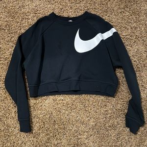 Nike Cropped Sweatshirt - M